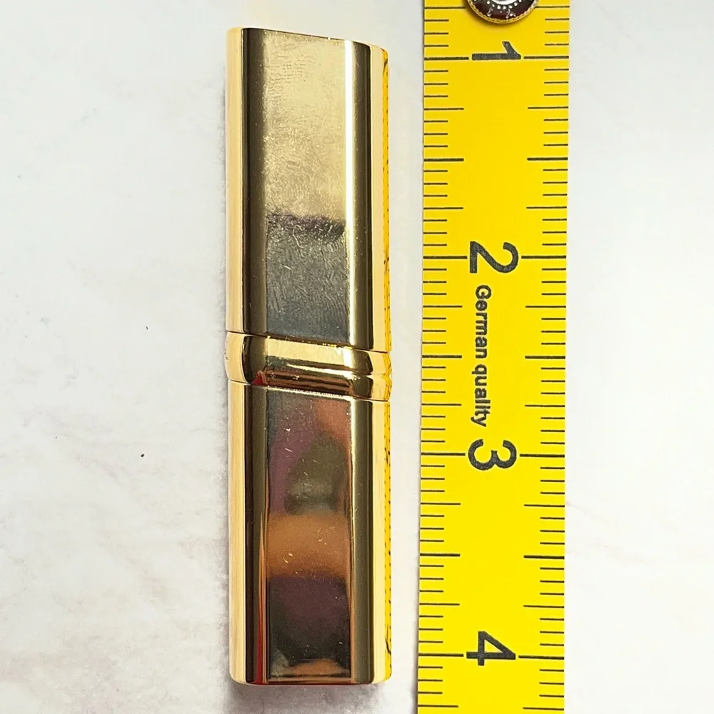 L'Oreal Paris Colour Riche Reds of Worth Satin Lipstick, 189 Ambitious Red - New